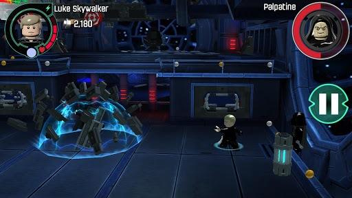 Portada de LEGO Star Wars: The Force Awakens