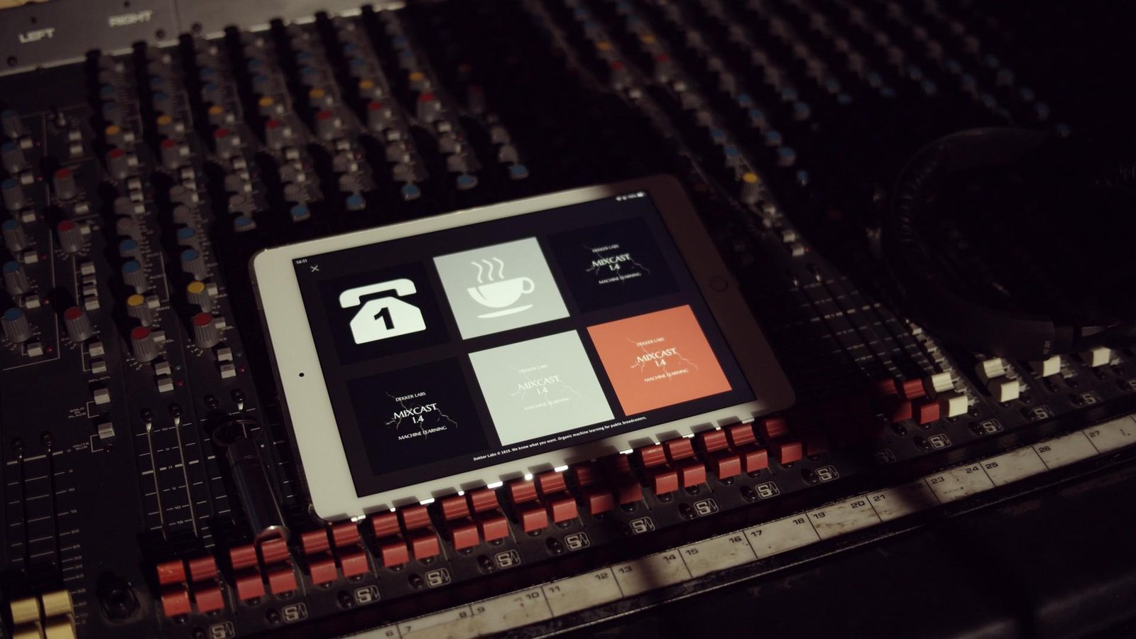 Portada de Dark Nights with Poe and Munro